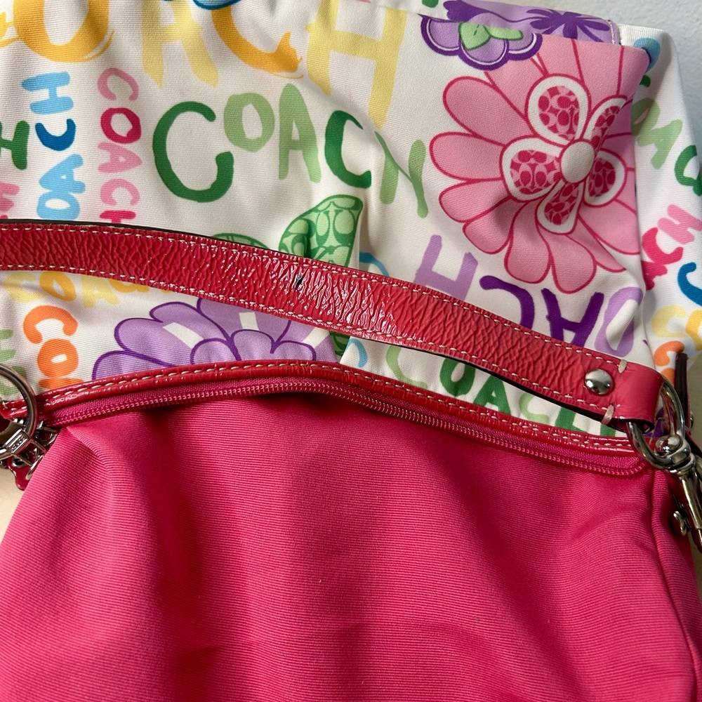 Coach Poppy Daisy Floral Graffiti Shoulder Bag Y2K - Picture 8 of 10